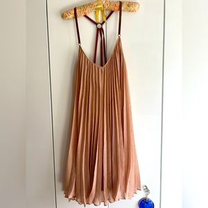 Bcbgmaxazria pleated linen like dress